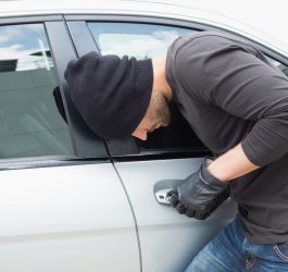Mașina furată: Pași imediati de urmărit