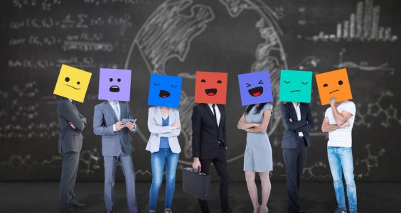 7 Metode eficiente pentru a-ți stăpâni emoțiile în public