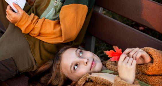 Urări de la mulți ani pentru sora mea: cele mai emoționante mesaje