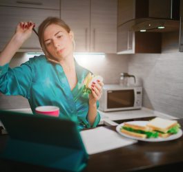 Alimente care îmbunătățesc calitatea somnului