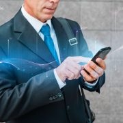 Soluții digitale pentru gestionarea riscurilor în afaceri și finanțe
