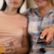 Cum să alegi un stick de streaming pentru TV Cum să alegi un stick de streaming pentru TV