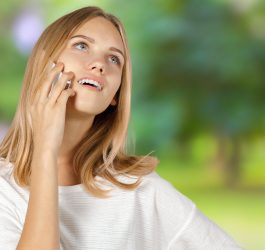 Cum îți îngrijești tenul sensibil fără să-l agresezi