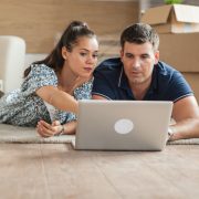 Ce greșeli să eviți când alegi mobilierul online